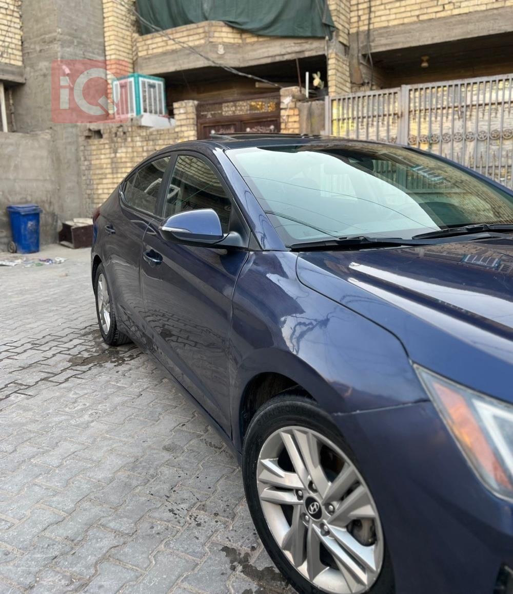 هیوندای ئەلەنترا